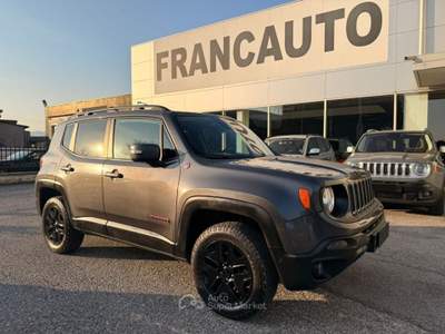 Jeep Renegade 2.0 Mjt 170CV 4WD Active Drive Low Trailhawk Grigio usata CALCINATO