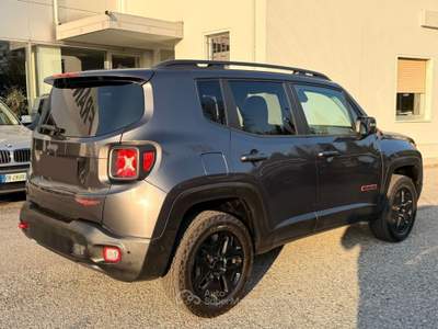 Jeep Renegade 2.0 Mjt 170CV 4WD Active Drive Low Trailhawk Grigio usata CALCINATO