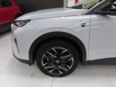 Peugeot 5008 Hybrid 136 e-DCS6 GT Bianco usata Rho