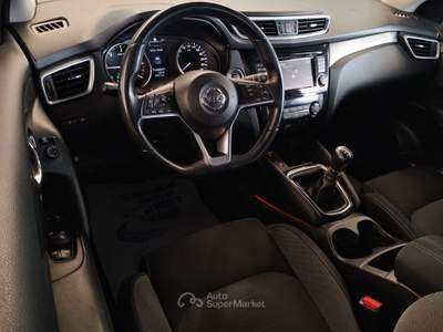 Nissan Qashqai Nissan Qashqai 1.5 dCi Visia - TETTO PANORAMICO - NEOPATENTATI Nero usata Pistoia