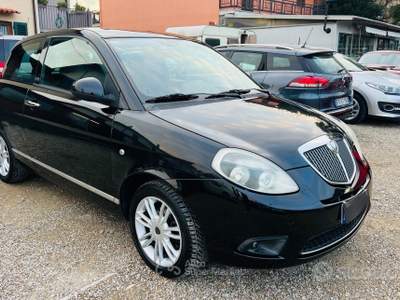 Lancia Ypsilon Platinum usata PRATO