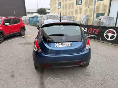 Lancia Ypsilon 1.0 FireFly  S&S Hybrid Silver Plus Blu/Azzurro usata Venezia