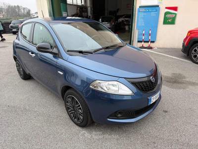 Lancia Ypsilon 1.0 FireFly  S&S Hybrid Silver Plus Blu/Azzurro usata Venezia