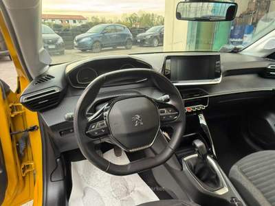 Peugeot 208 PureTech 75 Stop&Start 5 porte Active Giallo usata Venezia