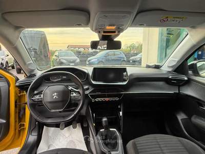 Peugeot 208 PureTech 75 Stop&Start 5 porte Active Giallo usata Venezia