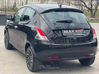 Lancia Ypsilon Lancia Ypsilon 1.0 FireFly 5 porte S&S Hybrid Gold Plus Nero usata Saviano