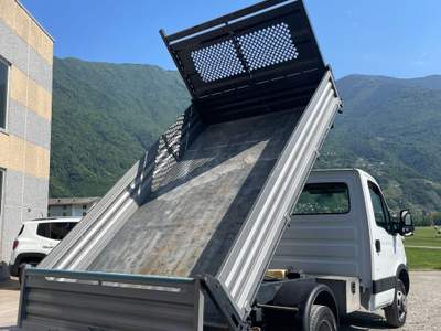 Iveco Ecodaily RIBALTABILE TRILATERALE Bianco usata Ardenno