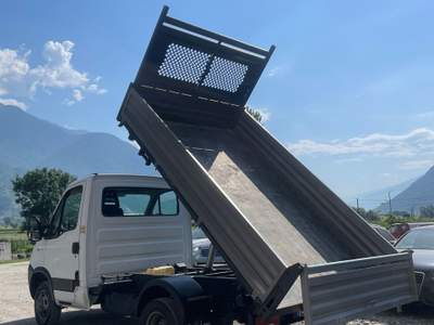 Iveco Ecodaily RIBALTABILE TRILATERALE Bianco usata Ardenno