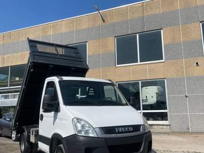 Iveco Ecodaily RIBALTABILE TRILATERALE Bianco usata Ardenno