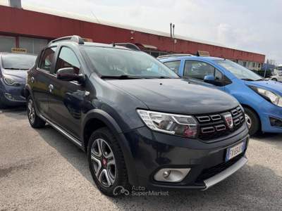 Dacia Sandero Stepway 1.5 Blue dCi 95 CV Comfort Grigio usata Buttrio