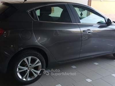 Alfa Romeo Giulietta tenuta come nuova davvero mai urtata Marrone usata oria