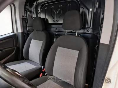 Fiat Doblò FIAT DOBLO CARGO CH1 BUSINESS 1.3 Mjet 95cv E6D S&S usata Casei Gerola