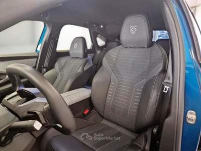 Peugeot 3008 PEUGEOT 3008 HYBRID 136 GT E-DCS 6 SUV usata Pozzuoli