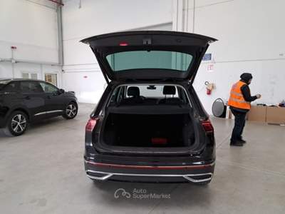 Volkswagen Tiguan VOLKSWAGEN TIGUAN 2.0 TDI SCR 110KW ELEGANCE DSG 4MOTION SUV usata Casei Gerola