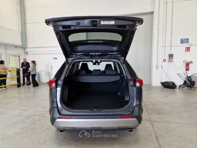 Toyota RAV4 TOYOTA RAV 4 2.5 HV 178 CV E-CVT DYNAMIC 2WD SUV usata Casei Gerola