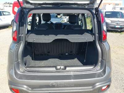 Fiat Panda FIAT PANDA 1.0 FIREFLY 70 CV SES HYBRID CROSS 5 PORTE BERLINA usata Bari