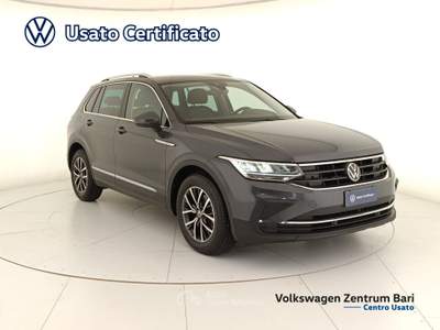 Volkswagen Tiguan 2.0 tdi life 122cv Grigio usata Bari