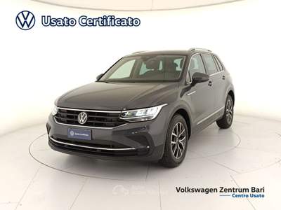 Volkswagen Tiguan 2.0 tdi life 122cv Grigio usata Bari