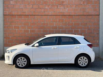 Kia Rio Kia Rio 1.4 CRDi 57 kw Bianco usata Biella