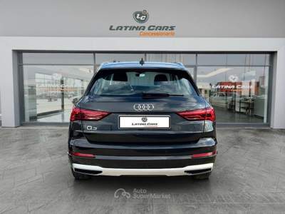 Audi Q3 35 2.0 tdi Business Advanced s-tronic CON CARPLAY Nero usata Latina
