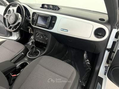 Volkswagen Maggiolino Maggiolino 2.0 tdi bm Design 110cv Bianco usata Fucecchio
