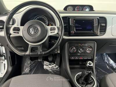 Volkswagen Maggiolino Maggiolino 2.0 tdi bm Design 110cv Bianco usata Fucecchio