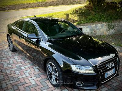 Audi A5 no fumatori, 2 proprietari. usata Torino