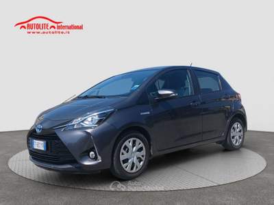 Toyota Yaris Yaris 5p 1.5h Business Grigio usata San Zenone degli Ezzelini