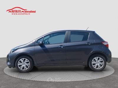 Toyota Yaris Yaris 5p 1.5h Business Grigio usata San Zenone degli Ezzelini