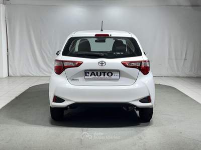 Toyota Yaris 1.0 VVT-i Cool Bianco usata Montagna in Valtellina