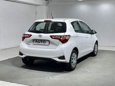 Toyota Yaris 1.0 VVT-i Cool Bianco usata Montagna in Valtellina