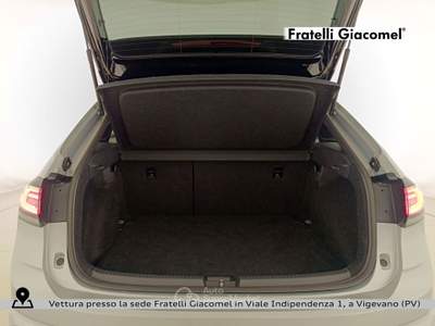 Volkswagen Taigo 1.5 tsi r-line 150cv dsg Argento usata Vigevano