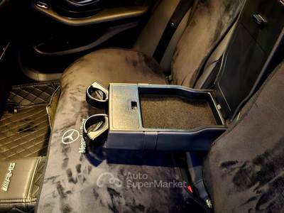 Mercedes-Benz Classe C Amg line ottime condizioni Argento usata Martina franca