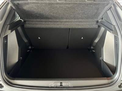 Peugeot 2008 1.2 puretech 100cv allure Grigio usata Rovigo