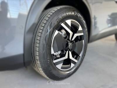 Peugeot 2008 1.2 puretech 100cv allure Grigio usata Rovigo