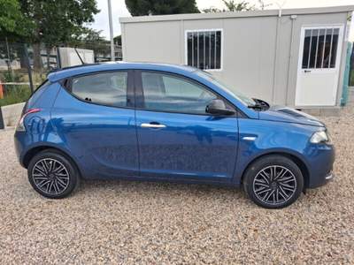Lancia Ypsilon Ypsilon 1.0 FireFly 5 porte S&S Hybrid Gold Blu/Azzurro usata Laterina