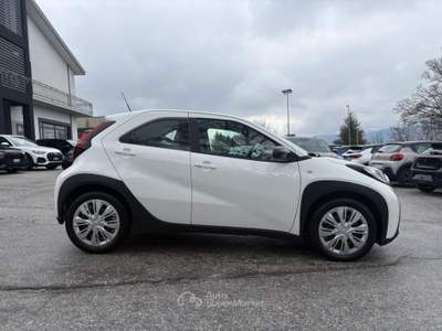 Toyota Aygo Aygo X 1.0 VVT-i 72 CV 5p. Active Bianco usata Agnone