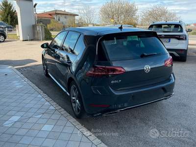 Volkswagen Golf 7,5 R-Line 1.6 Diesel Cambio Autom usata Chiarano