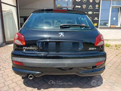 Peugeot 206 PLUS 5P 1.1 X-LINE NEOPATENTATI usata Bulgarograsso