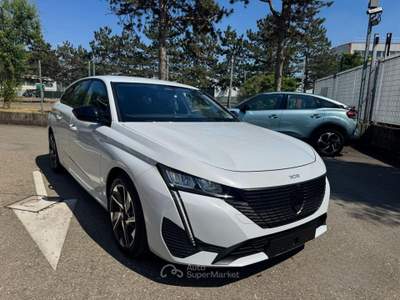 Peugeot 308 BlueHDi 130CV EAT8 SW Allure KM. 4.2 usata Modena