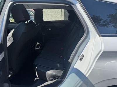 Peugeot 308 BlueHDi 130CV EAT8 SW Allure KM. 4.2 usata Modena