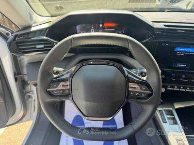 Peugeot 308 BlueHDi 130CV EAT8 SW Allure KM. 4.2 usata Modena