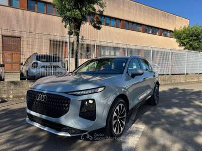 Audi Q3 TDI 150CV S Tronic Business Advanced usata Modena
