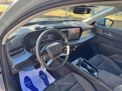 Audi Q3 TDI 150CV S Tronic Business Advanced usata Modena