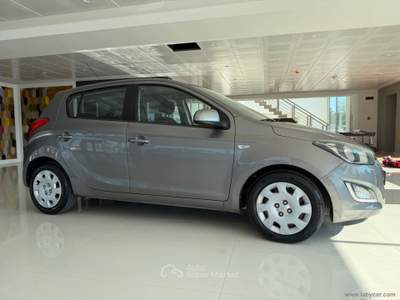 Hyundai i20 i20 1.2 5p. Classic Grigio usata San Michele salentino