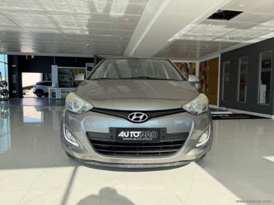 Hyundai i20 i20 1.2 5p. Classic Grigio usata San Michele salentino