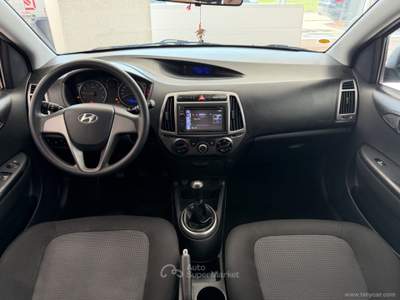Hyundai i20 i20 1.2 5p. Classic Grigio usata San Michele salentino