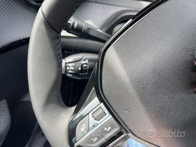 Peugeot 208 Km 0 - 5 porte Style usata Modena