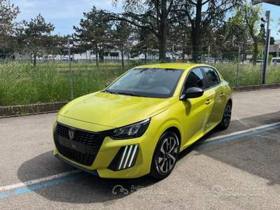 Peugeot 208 Km 0 - 5 porte Style usata Modena