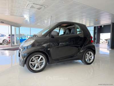 Smart ForTwo fortwo 1000 52 kW MHD coupé passion Nero usata San Michele salentino